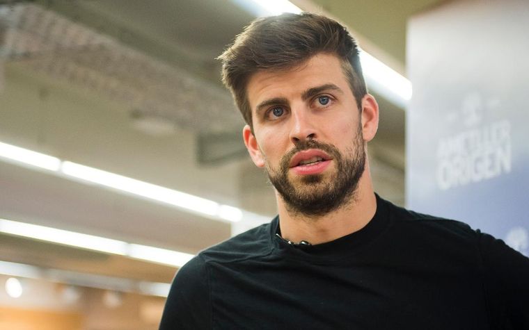 Gerard Piqué se enojó con un reportero que le preguntó por Shakira.