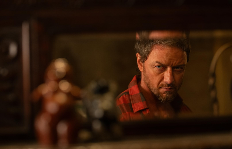 Jamex McAvoy tiene una actuación consagratoria en No hables con extraños