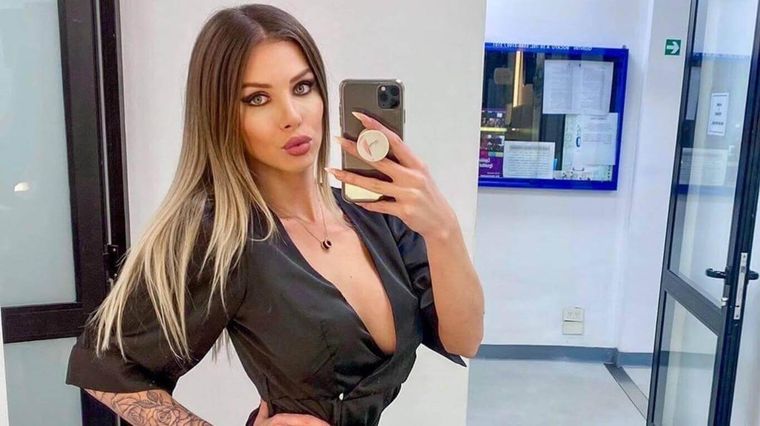 Romina Malaspina volvió a filmarse en la intimidad de su casa