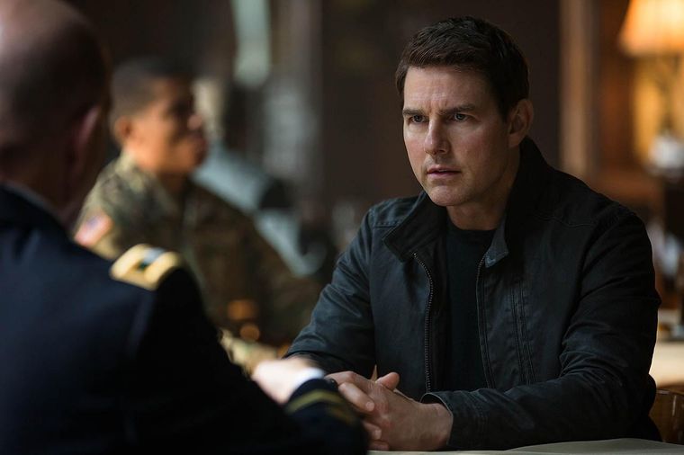 Si bien el autor de Reacher reveló que trabajar con Tom Cruise fue una gran experiencia, confesó que no sintió que el actor fuese el indicado ya que su porte dista mucho de la descripción que hace del personaje en las novelas. Si bien el autor de Reacher reveló que trabajar con Tom Cruise fue una gran experiencia, confesó que no sintió que el actor fuese el indicado ya que su porte dista mucho de la descripción que hace del personaje en las novelas.