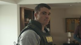 con la tercera temporada a tope, netflix vuelve a apostar por el agente nocturno con la tercera temporada a tope, netflix vuelve a apostar por el agente nocturno