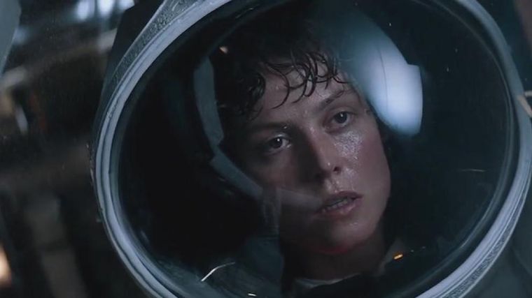 Sigourney Weaver como Ellen Ripley, el emblema de la saga junto al xenomorfo. Sigourney Weaver como Ellen Ripley, el emblema de la saga junto al xenomorfo.