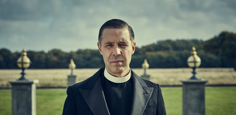 El padre Hughes es uno de los villanos más recordados de Peaky Blinders El padre Hughes es uno de los villanos más recordados de Peaky Blinders