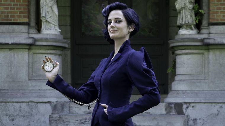 Miss Peregrine y los niños peculiares.jpg