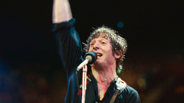 Jeremy Allen White como Bruce Springsteen en su nuevo biopic.