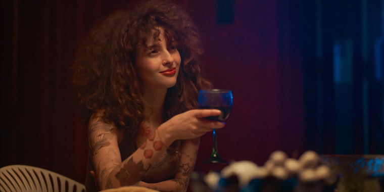 Lo que hay dentro se estrenó el pasado 4 de octubre