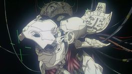 La creación del cyborg, uno de los momentos icónicos del filme