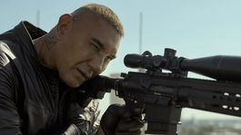 Dave Bautista protagoniza esta alocada película de acción
