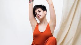 Samantha Acuña es una modelo y actriz que debutó en la serie de Netflix, Control Z.