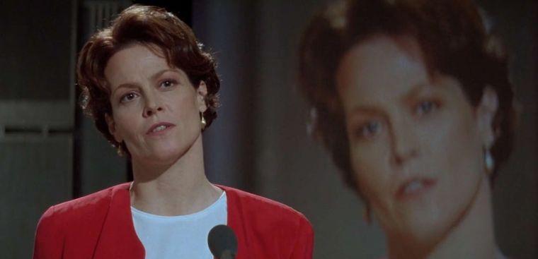 Sigourney Weaver protagoniza este aclamado thriller de los años 90