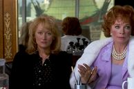 Meryl Streep y Shirley MacLaine encabezan el reparto de este increíble drama Meryl Streep y Shirley MacLaine encabezan el reparto de este increíble drama