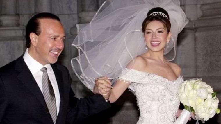 Thalía celebra un nuevo aniversario de boda con Tommy Mottola