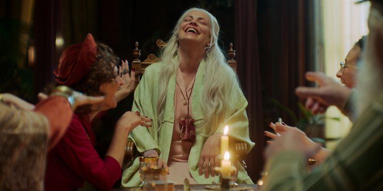 Dolores Fonzi protagoniza la primera adaptación televisiva en español de la icónica novela de Isabel Allende, que será uno de los títulos más importantes del año para Prime Video. Dolores Fonzi protagoniza la primera adaptación televisiva en español de la icónica novela de Isabel Allende, que será uno de los títulos más importantes del año para Prime Video.