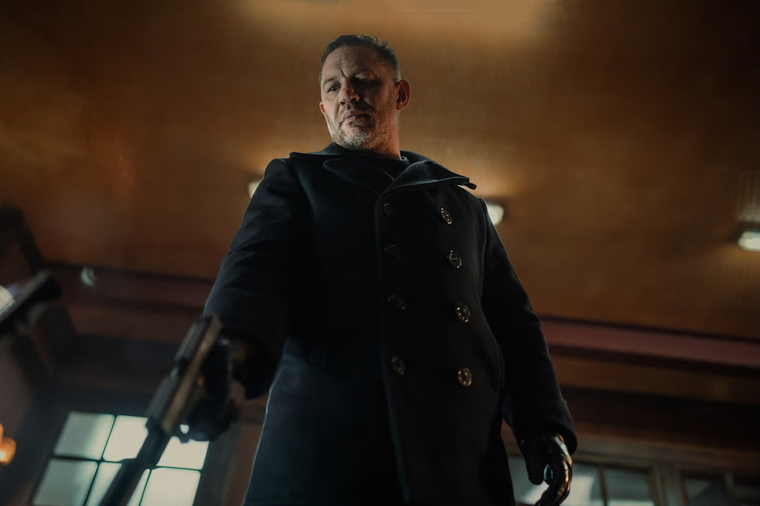 Tom Hardy protagoniza Mobland junto a un gran elenco.&nbsp;