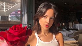 eiza gonzalez mostro de mas en un lugar publico y conquisto a todos eiza gonzalez mostro de mas en un lugar publico y conquisto a todos