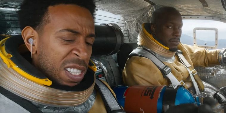 Roman y Tej se preparan para su viaje más impensado