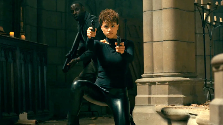 Nathalie Emmanuel y Omar Sy son los protagonistas de la película La asesina. Nathalie Emmanuel y Omar Sy son los protagonistas de la película La asesina.