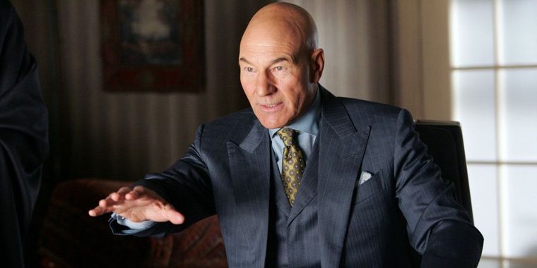 Patrick Stewart como Charles Xavier en la saga X-Men de Fox. Patrick Stewart como Charles Xavier en la saga X-Men de Fox.