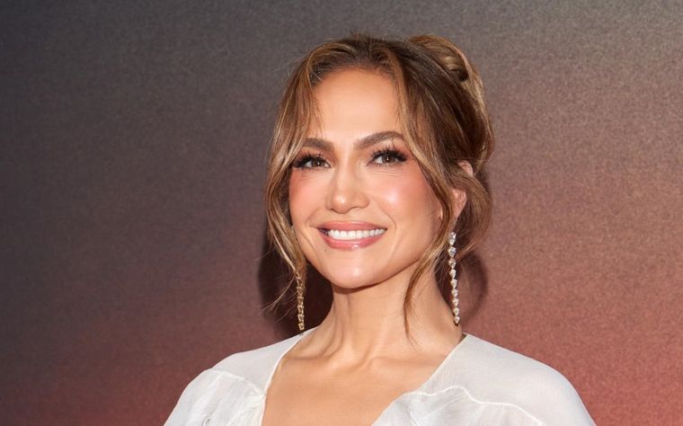 Jennifer Lopez compartió fotos de su adolescencia.