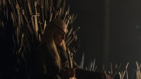 Ewan Mitchell como Aemond Targaryen. Ewan Mitchell como Aemond Targaryen.