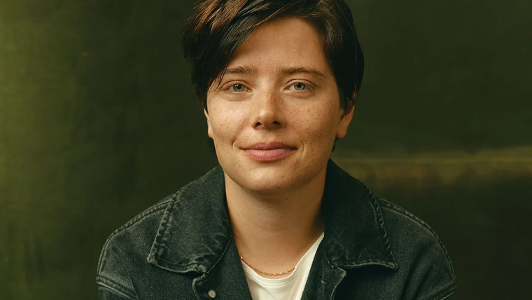 Charlotte Wells deslumbró al mundo en 2022 con Aftersun. Charlotte Wells deslumbró al mundo en 2022 con Aftersun.