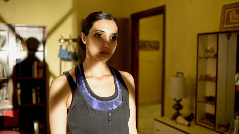 Narges Rashidi es la protagonista de Bajo la sombra.