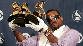 kanye west quedo suspendido de los premios grammy