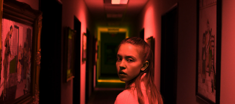 La joya oculta de Blumhouse que mezcla arte, celos y horror.