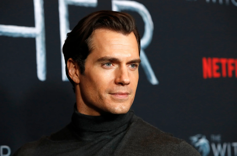 Henry Cavill nació el 5 de mayo de 1983 en Saint Helier, Jersey