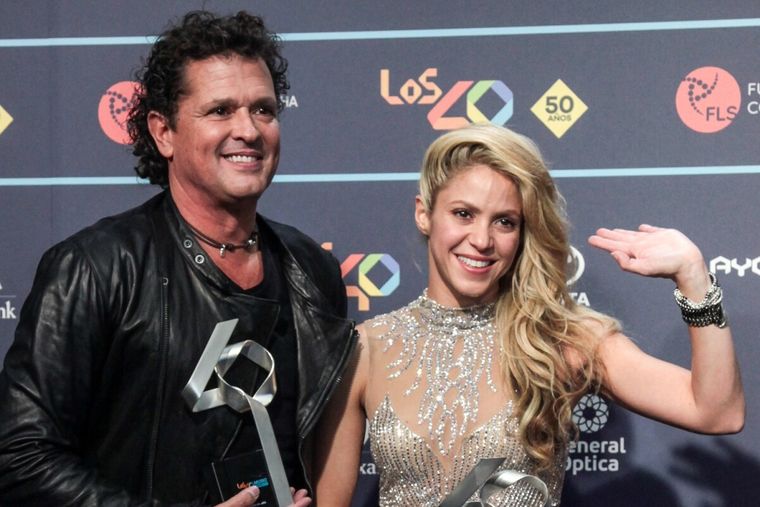 Carlos Vives junto a Shakira