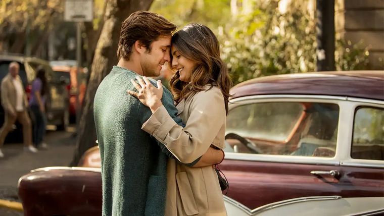 La nominada al Oscar, Monica Barbaro, y Diego Boneta protagonizan At Midnight