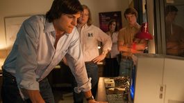 La película Jobs relata la historia de Steve Jobs.