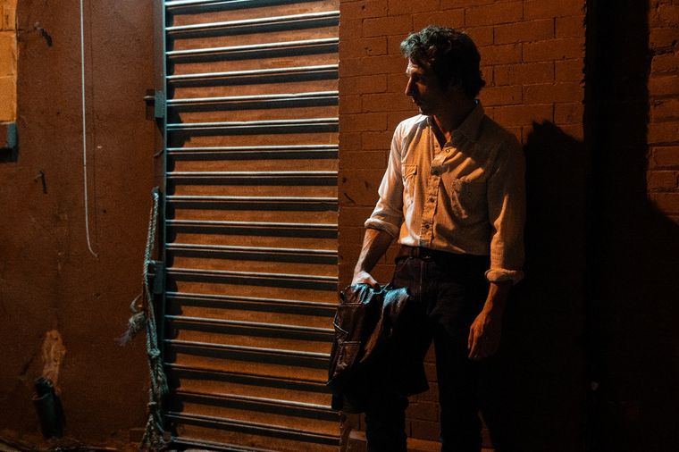 La razón por la que Bruce Springsteen accedió a contar su historia en la pantalla fue el director Scott Cooper, a quien le pidió que la biopic fuese realmente humana. La razón por la que Bruce Springsteen accedió a contar su historia en la pantalla fue el director Scott Cooper, a quien le pidió que la biopic fuese realmente humana.