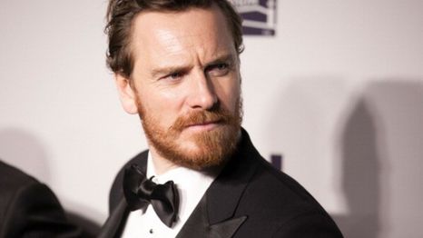 Michael Fassbender ha sorprendido con su transformación