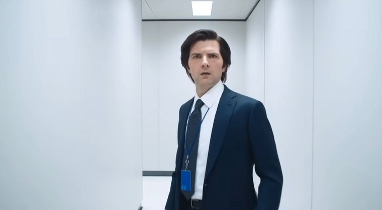 Charlie Brooker, showrunner de Black Mirror, reveló que no piensa ver Severance&nbsp;para evitar comparaciones entre ambas series.