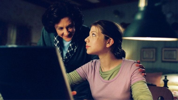 Michelle Trachtenberg es la protagonista de Sueños sobre hielo (2005).
