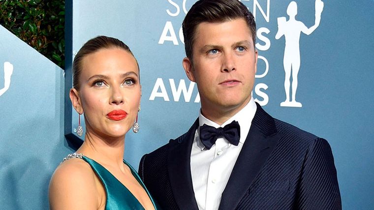 Scarlett Johansson y Colin Jost