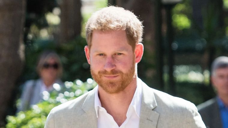 El príncipe Harry solía ver el aclamado drama de Netflix pero esta temporada ha decidido no hacerlo debido a la trama que toca