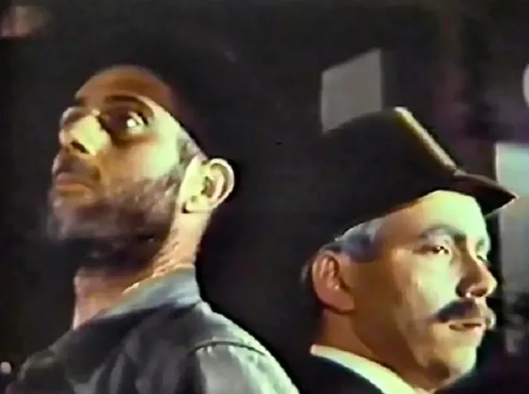 Es la primera película estrenada del director pero su la primera que realizó. Esta nunca pudo estrenarse. Es la primera película estrenada del director pero su la primera que realizó. Esta nunca pudo estrenarse.