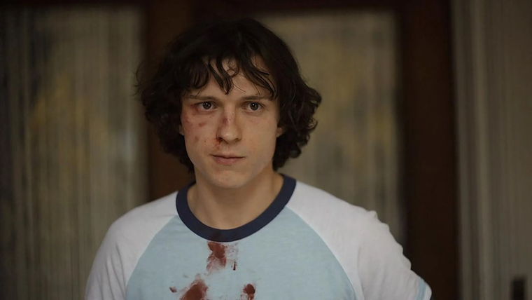 The Crowded Room es una miniserie centrada en un espeluznante crimen ocurrido a fines de los 70 en Manhattan.