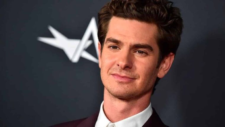 Andrew no es guapo...es guapísimo.