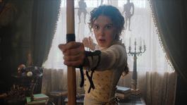 netflix revela escenas nunca vistas de millie bobby brown en enola holmes