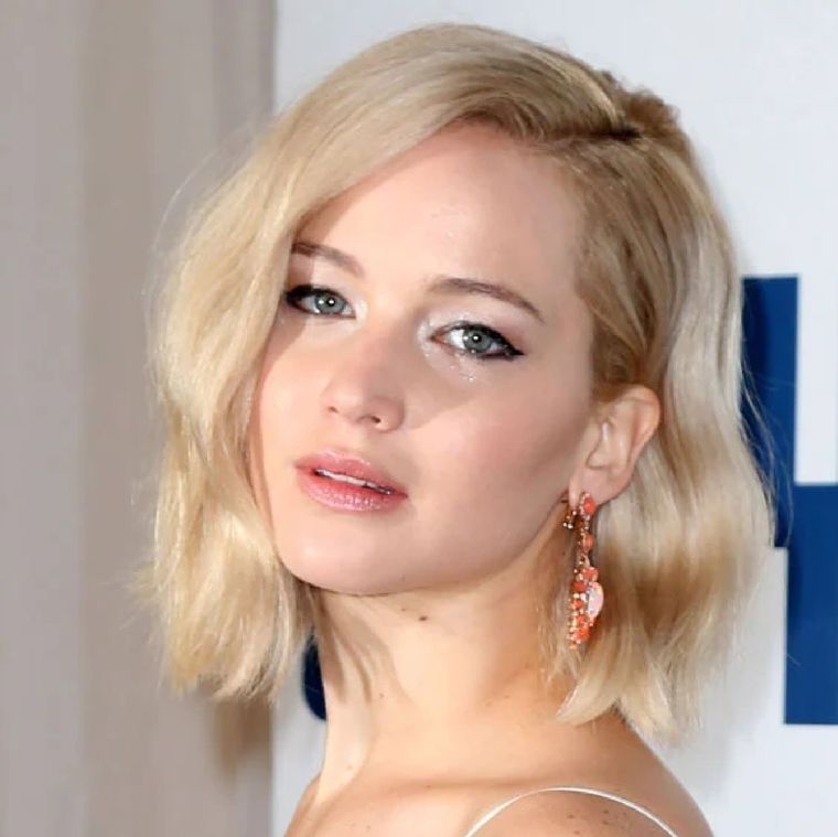 Jennifer Lawrence dio que hablar con su look casual