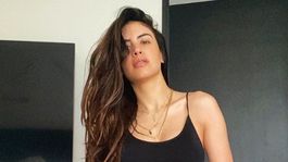 ¡que escotazo! jessica cediel incendio instagram con un top muy ajustado