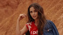carmen villalobos conquisto a todos tomando sol en bikini