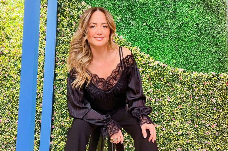 Andrea Legarreta es una famosa actriz, conductora de radio y televisión.