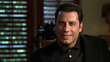 John Travolta dio que hablar con su transformación John Travolta dio que hablar con su transformación