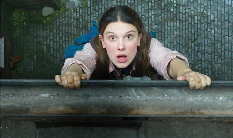 Millie Bobby Brown vuelve a hacer de Enola Holmes, la hermana de Sherlock