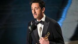 En 2025, Adrien Brody batió el récord al discuro más largo En 2025, Adrien Brody batió el récord al discuro más largo