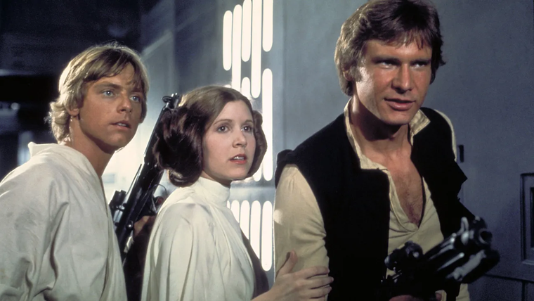 El episodio 4 de Star Wars estrenó en 1977.